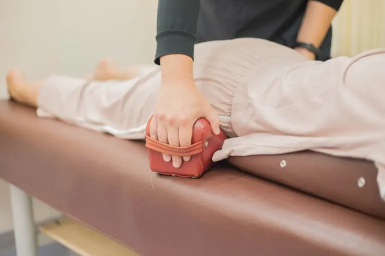 背骨や骨盤のゆがみを矯正する骨格矯正・骨盤矯正｜日本橋八重洲接骨院