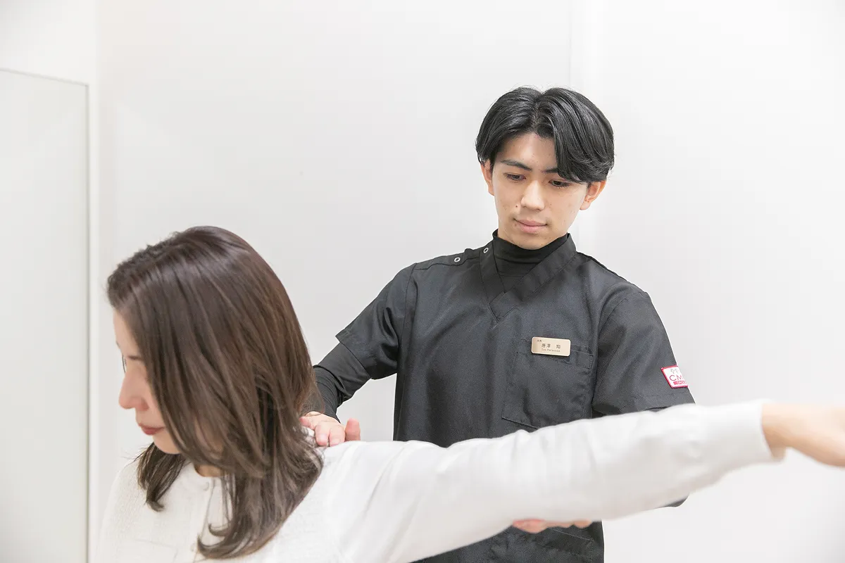 東京にある「日本橋八重洲接骨院」の原因不明の痛み・しびれ(首・肩・腕）への施術