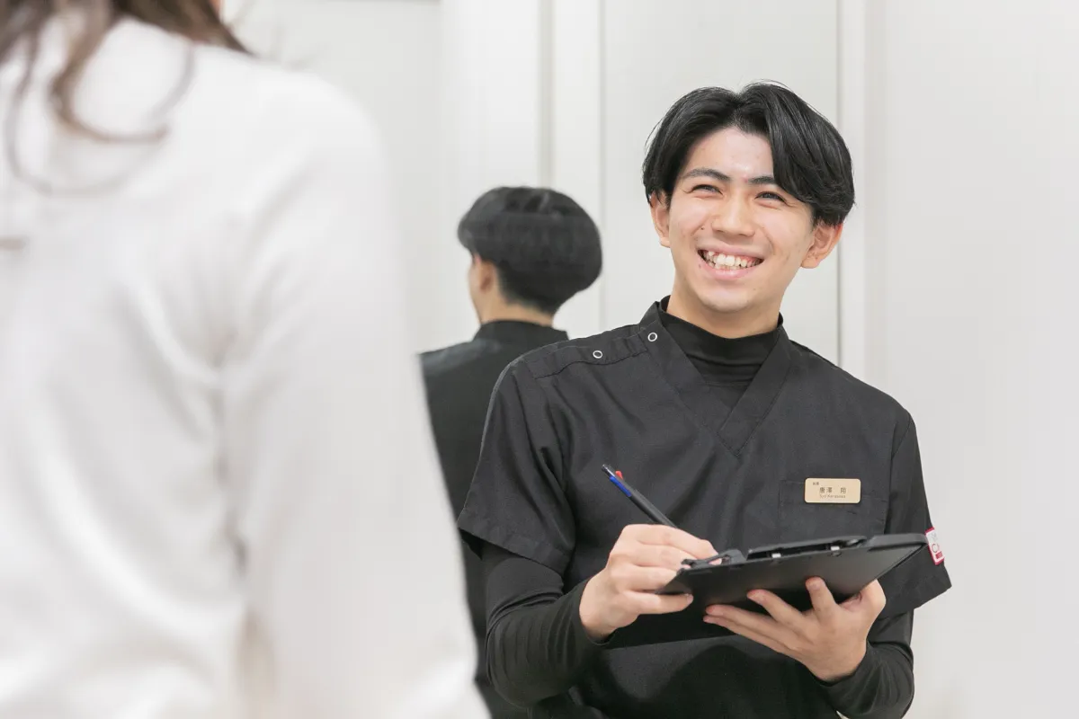 東京にある「日本橋八重洲接骨院」の先生によるカウンセリング